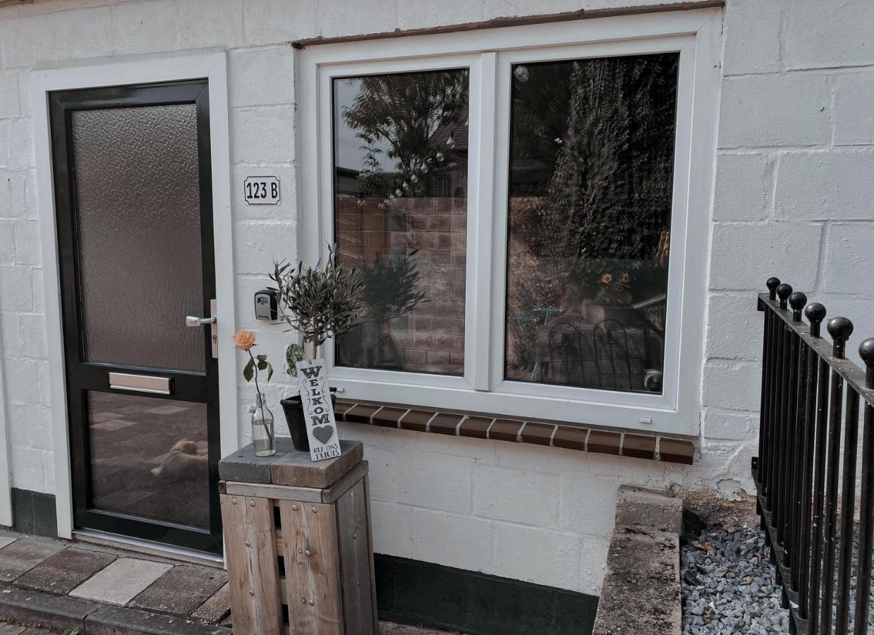 Loods 123 Bed & Kitchen Landgraaf Exterior foto